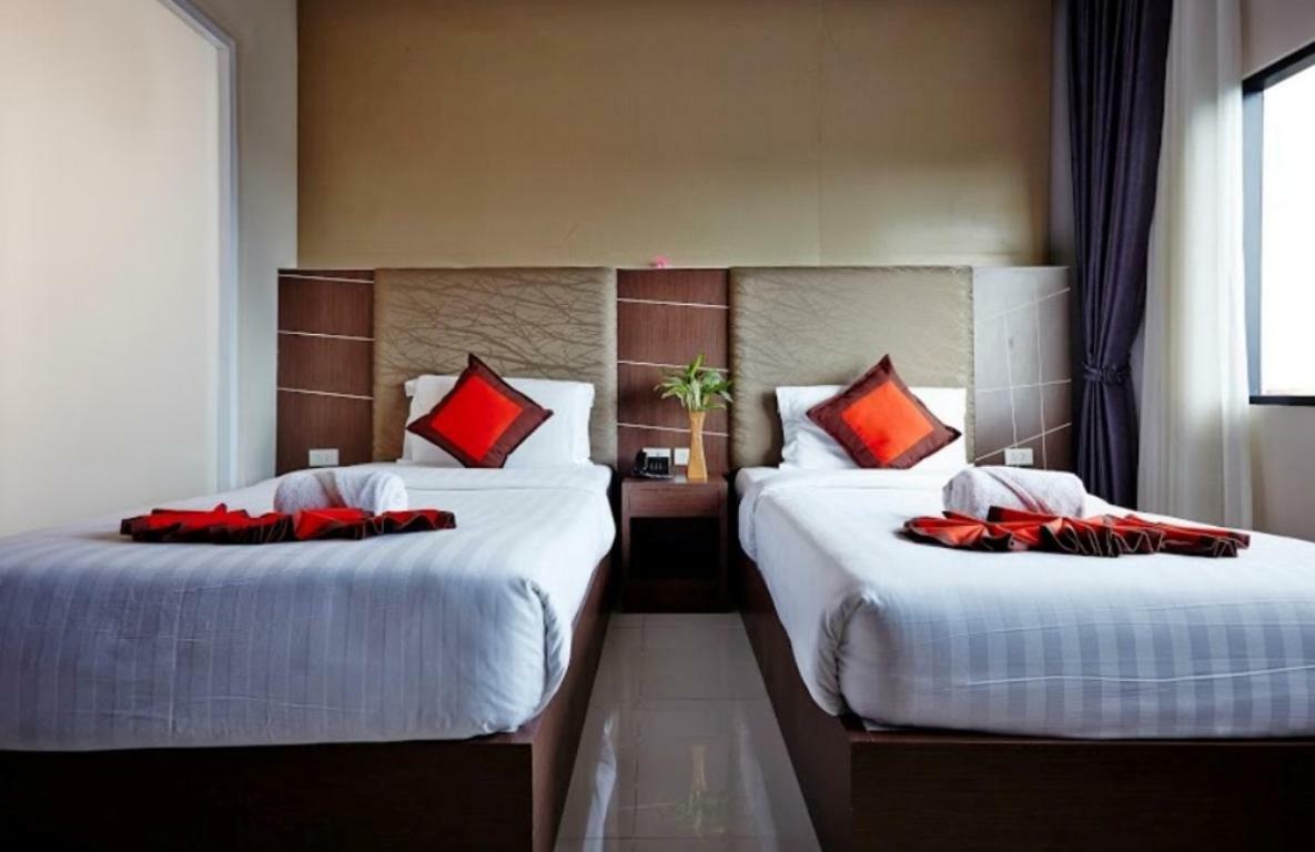 Ease Jomtien Hotel エクステリア 写真