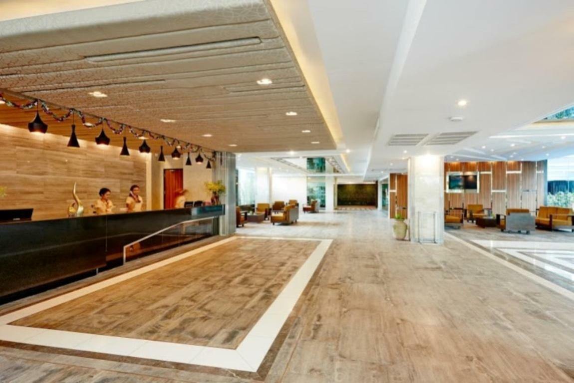 Ease Jomtien Hotel エクステリア 写真