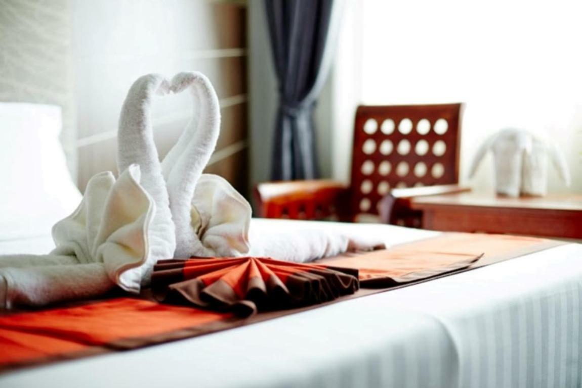 Ease Jomtien Hotel エクステリア 写真