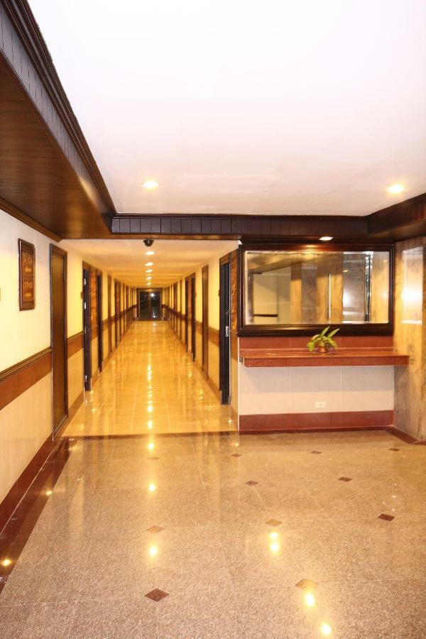 Ease Jomtien Hotel エクステリア 写真